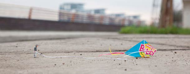 Street art slinkachu Bubble