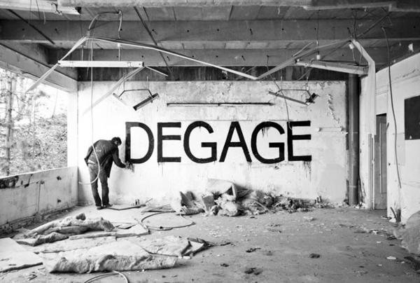 street art RERO Degage