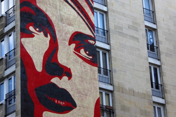 Street Art OBEY Fresque Paris