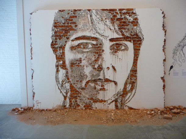 Vhils Street art Fresque murale 04