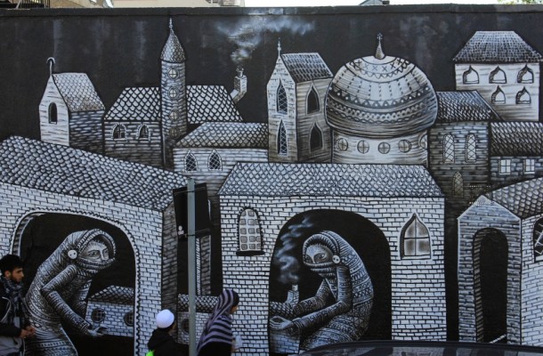 Street art Phlegm 3